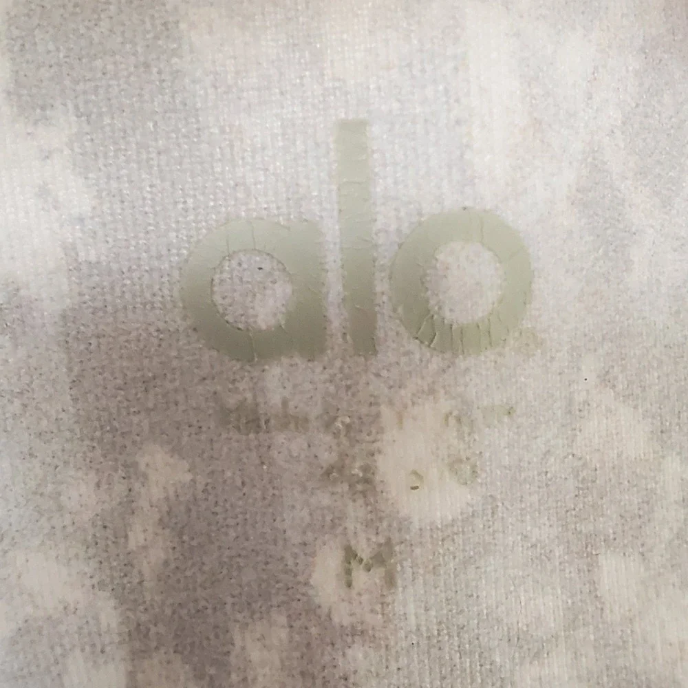 ALO Yoga excellent pre